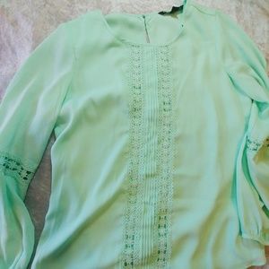 Boutique blouse NWT mint